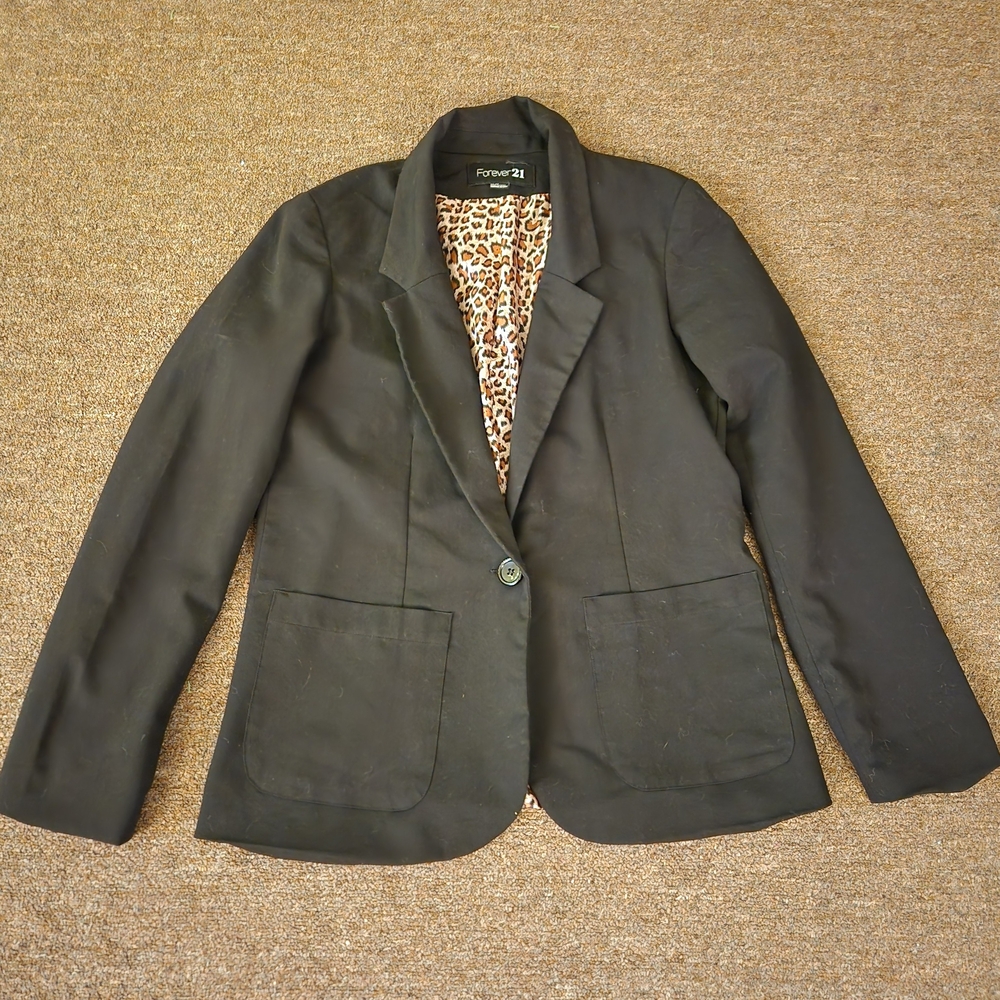 Forever 21 Black Blazer w/ Leopard Print Lining – Size M
